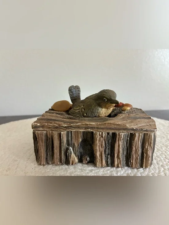 Decorative Brown Bird Nest trinket box - Neutral Accent