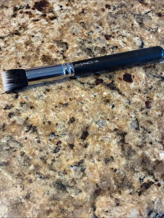 MAC 130 brush