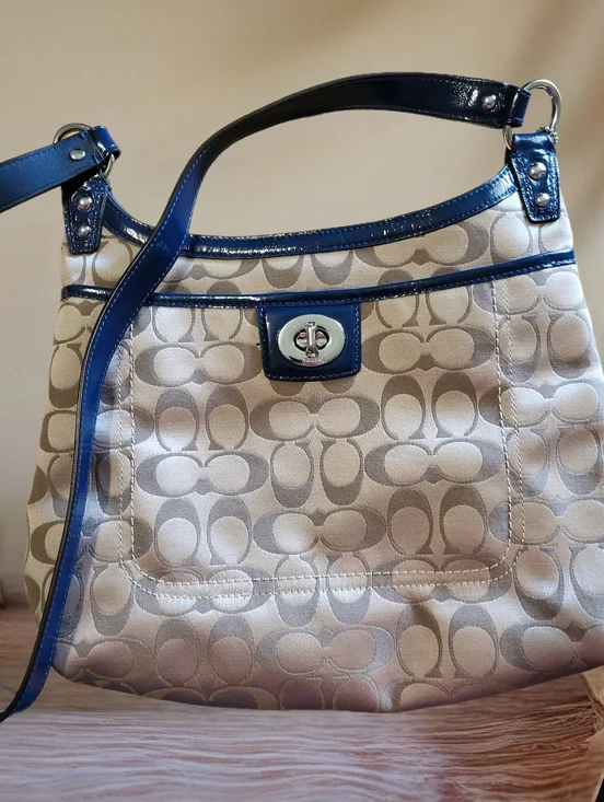 Coach PENELOPE SIGNATURE SATEEN Hippee Crossbody