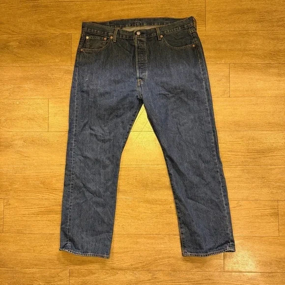 Levi's Relaxed Fit Dark Blue Jeans W40 L38