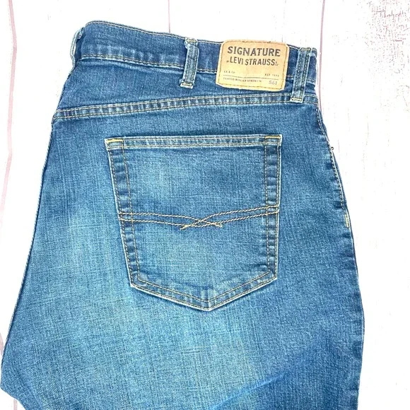 Levi Strauss Mens 561 Levis Blue Wash Jeans Size 40x32 Baggy Skater Straight Leg