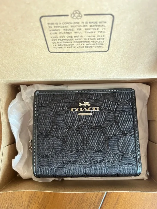 Coach wallet (new in box)