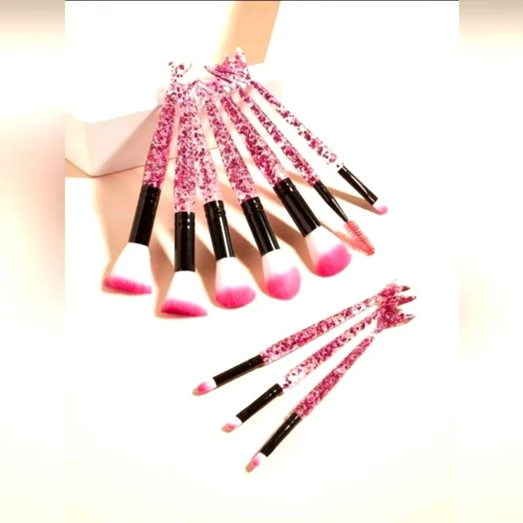 10PC FISHTAIL MAKEUP BRUSH SET PINK GLITTER