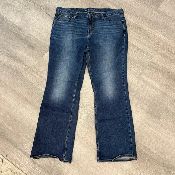 Old Navy Men's Relaxed Fit Dark Blue Jeans