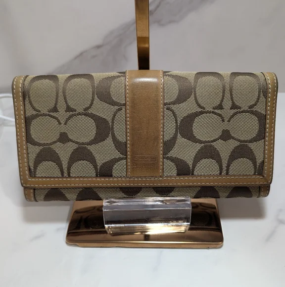Coach Canvas Long Envelope Wallet EUC