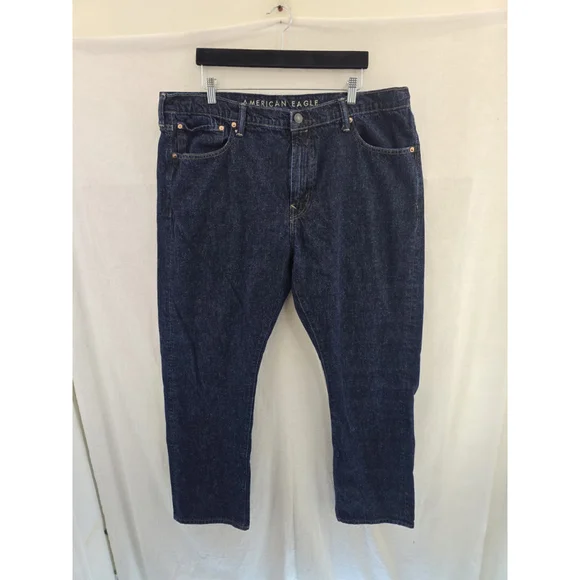 American Eagle Original Straight Dark Wash Denim Jeans. Mens Size 38/32