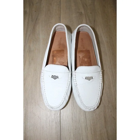 Coach Nicola White Pebbled Leather Driver Loafers Womens 8.5 Silver Logo Q1873