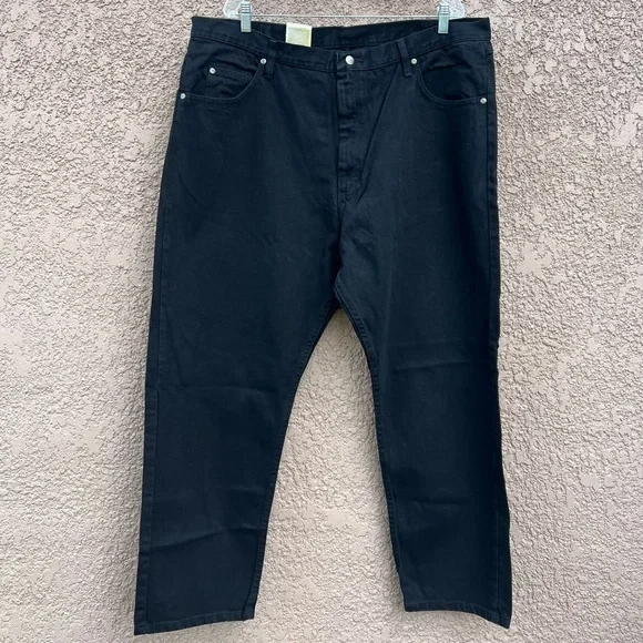 NEW! Wrangler‎ Relaxed Fit Straight Leg Black Denim Jean 42x30, Fits Over Boots