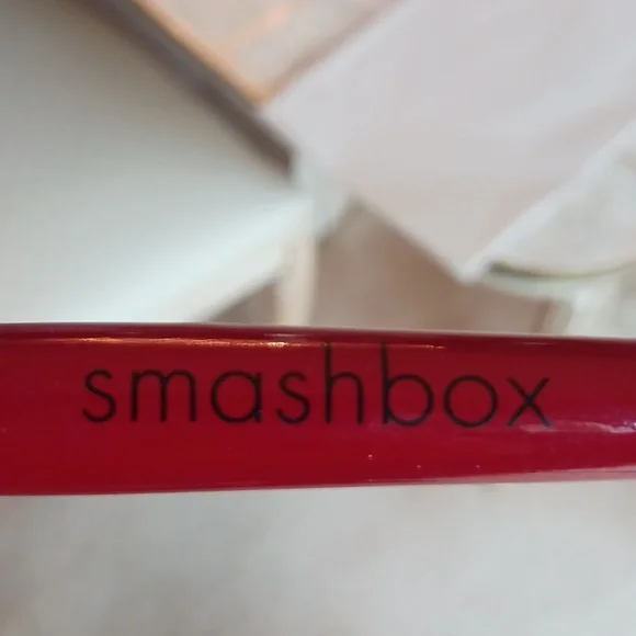 Smashbox 