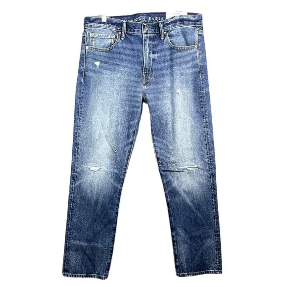 NWT American Eagle Outfitters Original‎ Straight Leg Destroyed Medium Wash 32x32