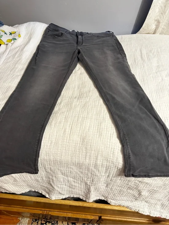 Levi's Men's Signature Levi Strauss Slim Fit Light Black Tab Black Jeans 36x30