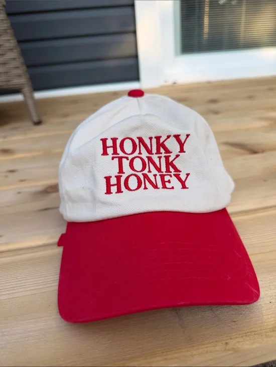 Brandy Melville Red & White 