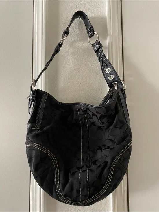 Vintage Coach shoulder purse