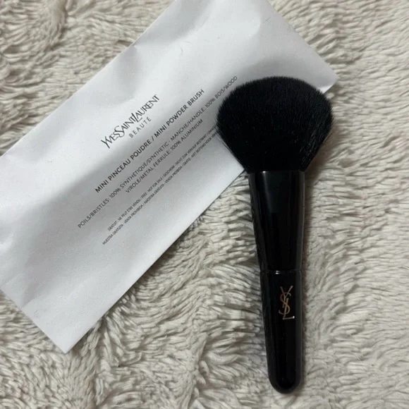 Yves Saint Laurent Beaute Delux Powder Blush