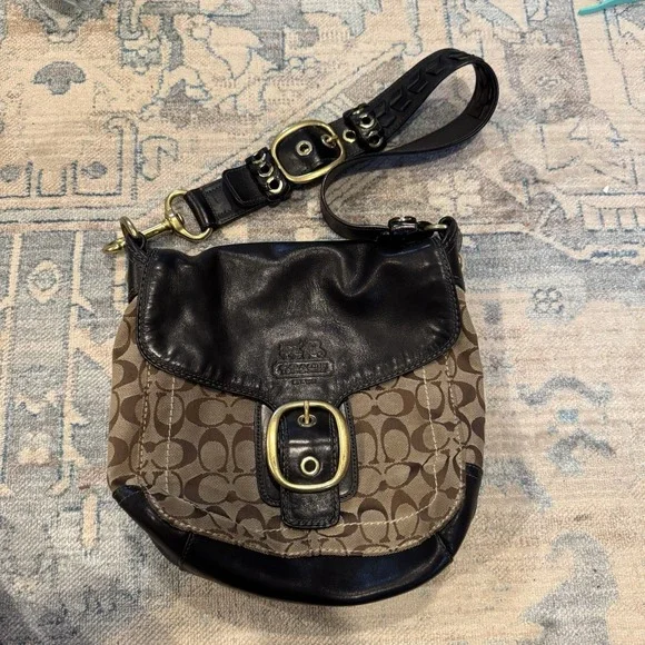 Y2K Coach Bleecker Signature Buckle Flap Shoulder Bag Messenger 2007 Vtg Coach