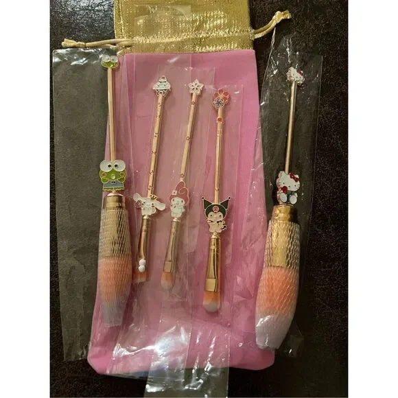 Sanrio Hello Kitty & Friends 5 Pc Makeup Brush Set