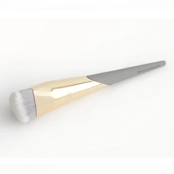 Complex Culture Angled Foundation Brush