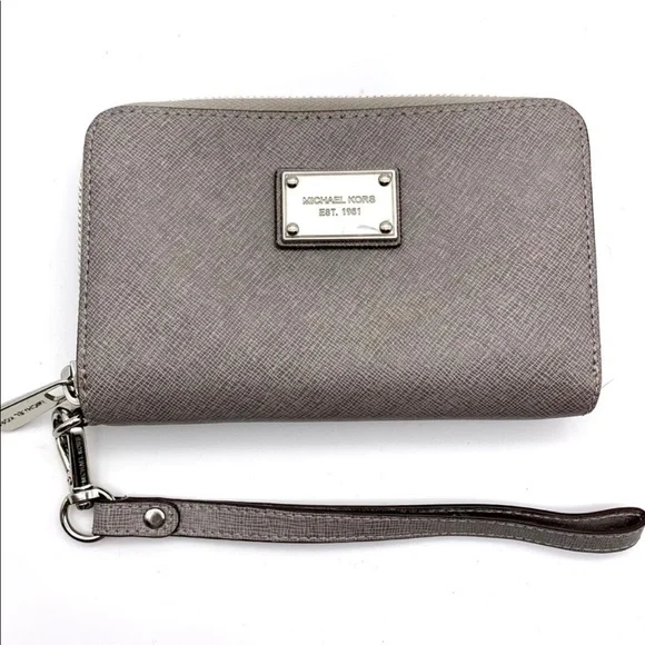 Michael Kors Gray Saffiano Leather wristlet-GUC