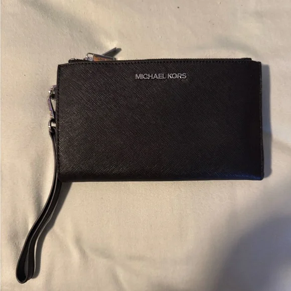 NWOT defect Michael Kors Black Wristlet