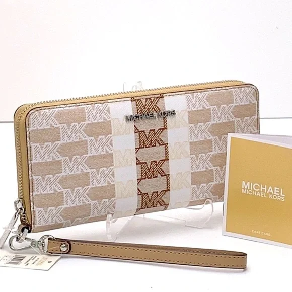 MICHAEL KORS LARGE TRAVEL CONTINENTAL WRISTLET WALLET CAMEL COLOR