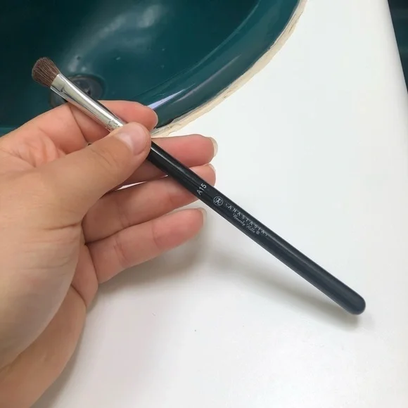 NEW ANASTASIA BEVERLY HILLS ALL OVER SHADOW BRUSH