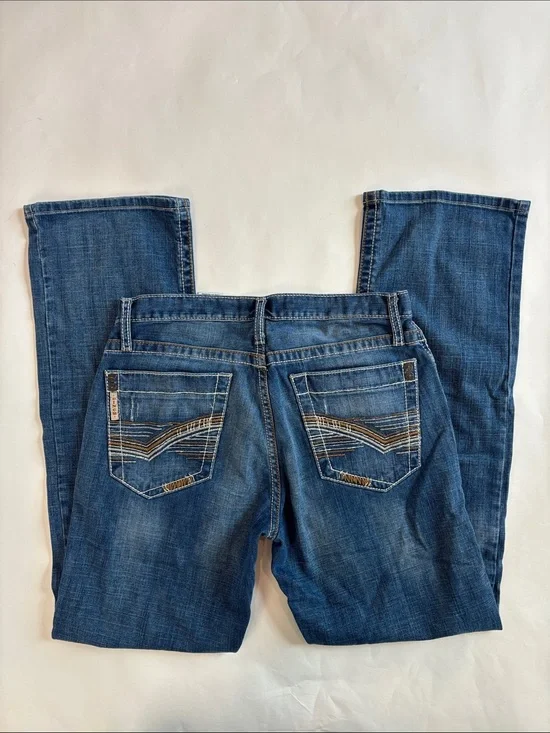 Cinch Ian Straight-Leg Jeans in Medium Blue Wash
