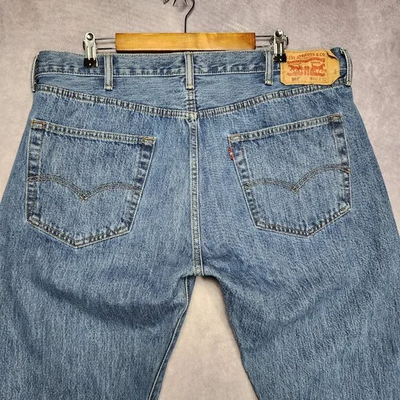 Levis 501 Jeans Mens 40x32 Original Fit Straight Leg‎ Button Fly Classic Denim