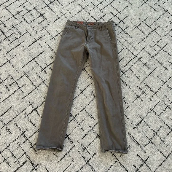 Dockers Slim Tapered Khaki Pants by Levi’s W32 L32