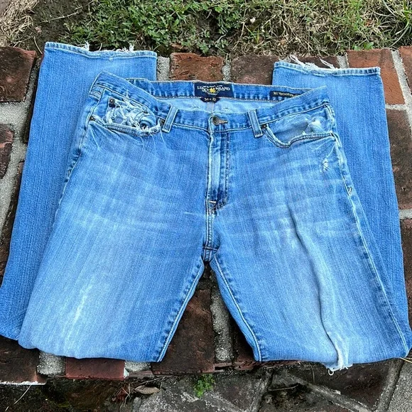 Lucky Brand 361 Vintage Straight distressed jeans size 34