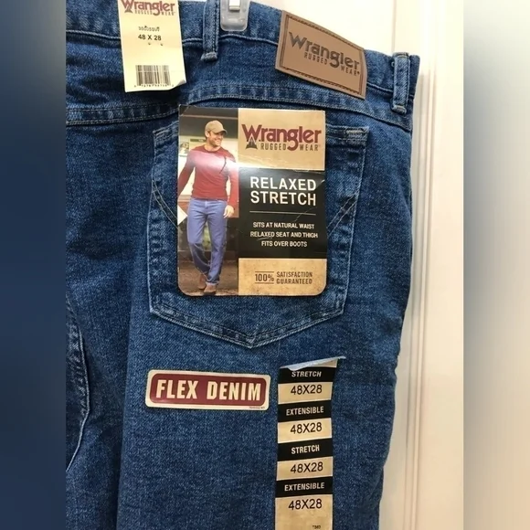 Wrangler Rugged Wear Relaxed Stretch Flex Denim Jeans Mens 48 x 28 NWT