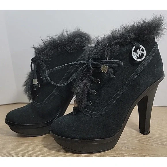 Michael Kors Boots Women's 5M Carlie Fur Trim High Heels Ankle Lace Up‎ Black