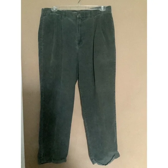 Dockers khaki pants Rustic Twill Size 38x30 Pleated Cuffed dark green