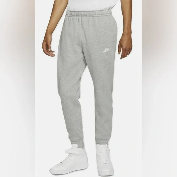 Nike Men’s Sz L Heather Gray Club Fleece Joggers‎