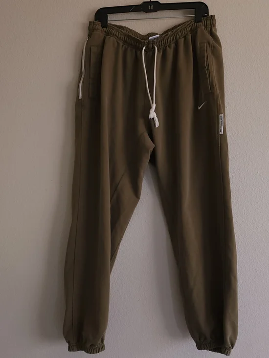 Nike Olive Green Men's Jogger Sweatpants