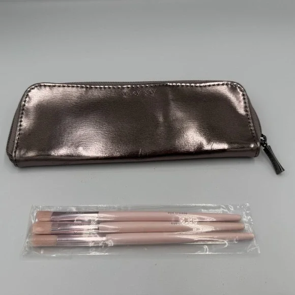 Mary‎ Kay Eyeshadow Brush Set Rose Gold 3 Brushes Pink Zip Bag New