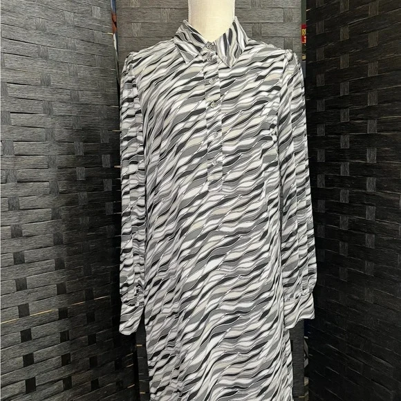 Michael Kors Monochrome Wave Pattern dress