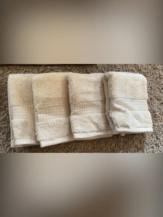 Apt 9/ set of 4 wash cloths /linen color