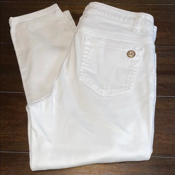Michael Kors White Izzy Cropped Skinny Jeans.  Size 12