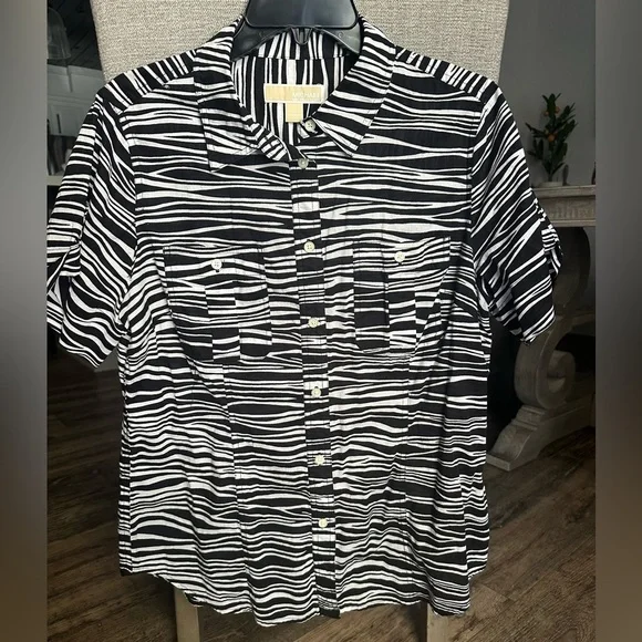 Michael Kors Button Up Shirt Women Black White Zebra Print Short Sleeve size 14