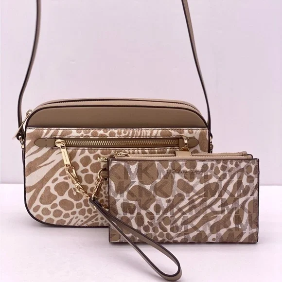 Michael Kors EW Zip Chain Crossbody And Wallet Set