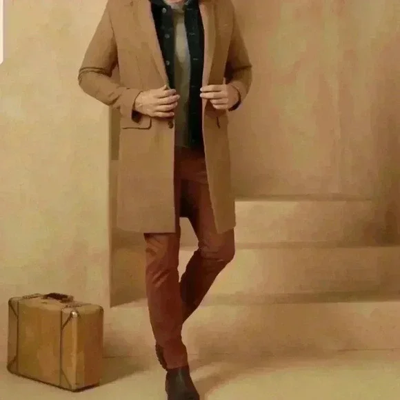 Banana Republic Slim-Fit Core Temp Chino Pants