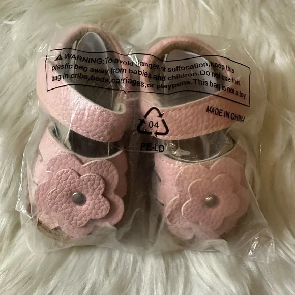 💜3/$15 Pink Floral Kids Sandals