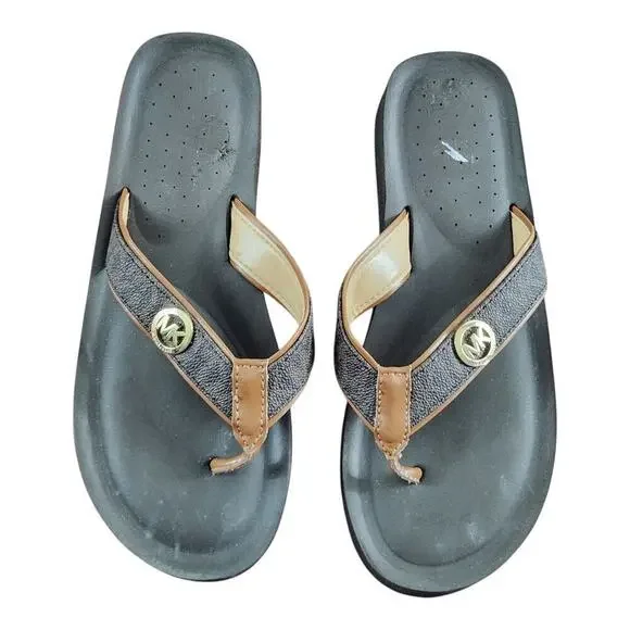 Michael Kors flip flop sandals sz, 8 brown tan MK logo