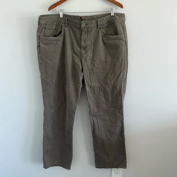 Tommy bahama a‎ jeans taupe color 42/30
