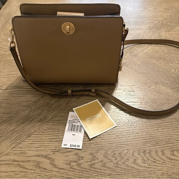 Michael Kors Rivington Messenger Bag/NWT