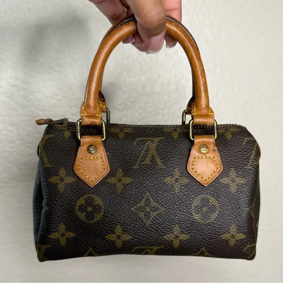 Louis Vuitton Monogram Mini Speedy
