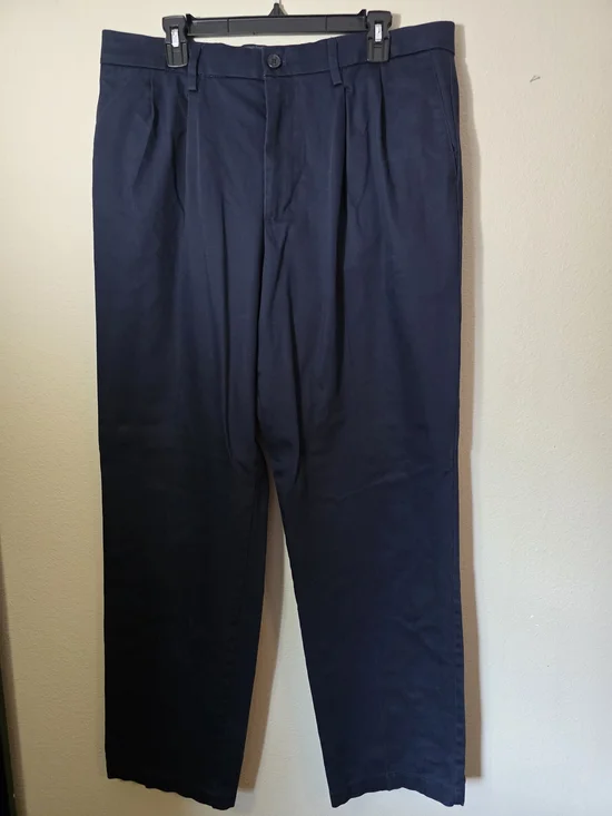Dockers Men's Navy Pleated Chinos