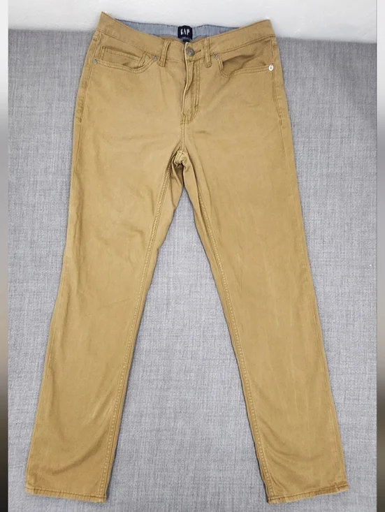 GAP Slim Khaki Chino Style Pants.  32 × 32