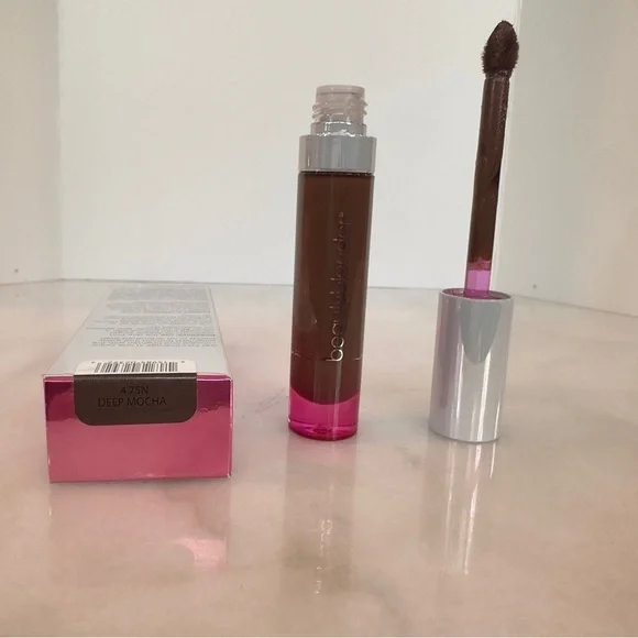 Beautyblender Bounce Deep Mocha 4.75N concealer/highlight/contour