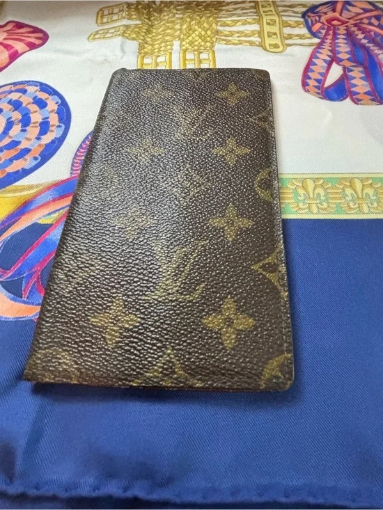 Authentic Louis Vuitton Monogram Checkbook Holder – Very Good Condition